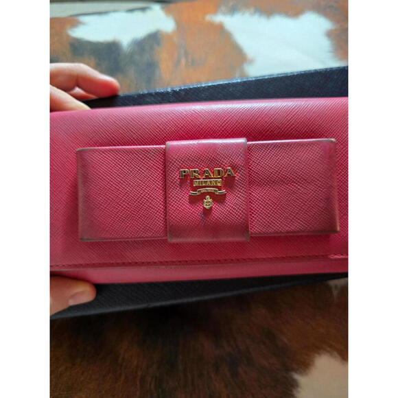 Authentic Prada Pink Saffiano Bow Wallet - Picture 8 of 15